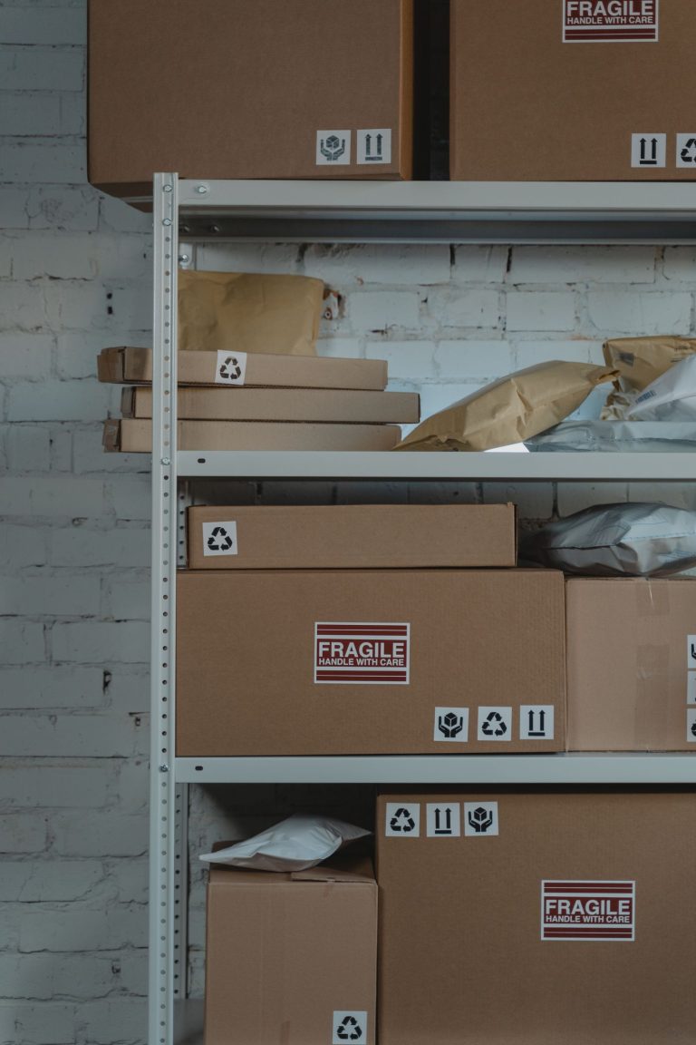 Insole OEM MOQ Guide: Why 1,000 Pairs Per SKU Is Industry Standard — article cover